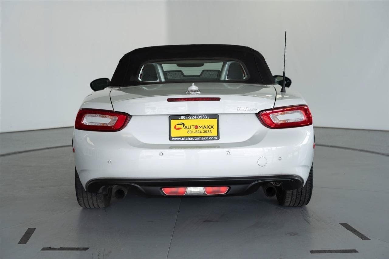 Used 2019 FIAT 124 Spider Lusso w/ Convenience Group RWD image 7