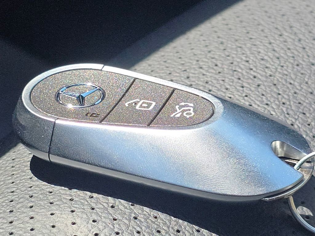 Certified 2026 Mercedes-Benz GLC 300 4MATIC image 37