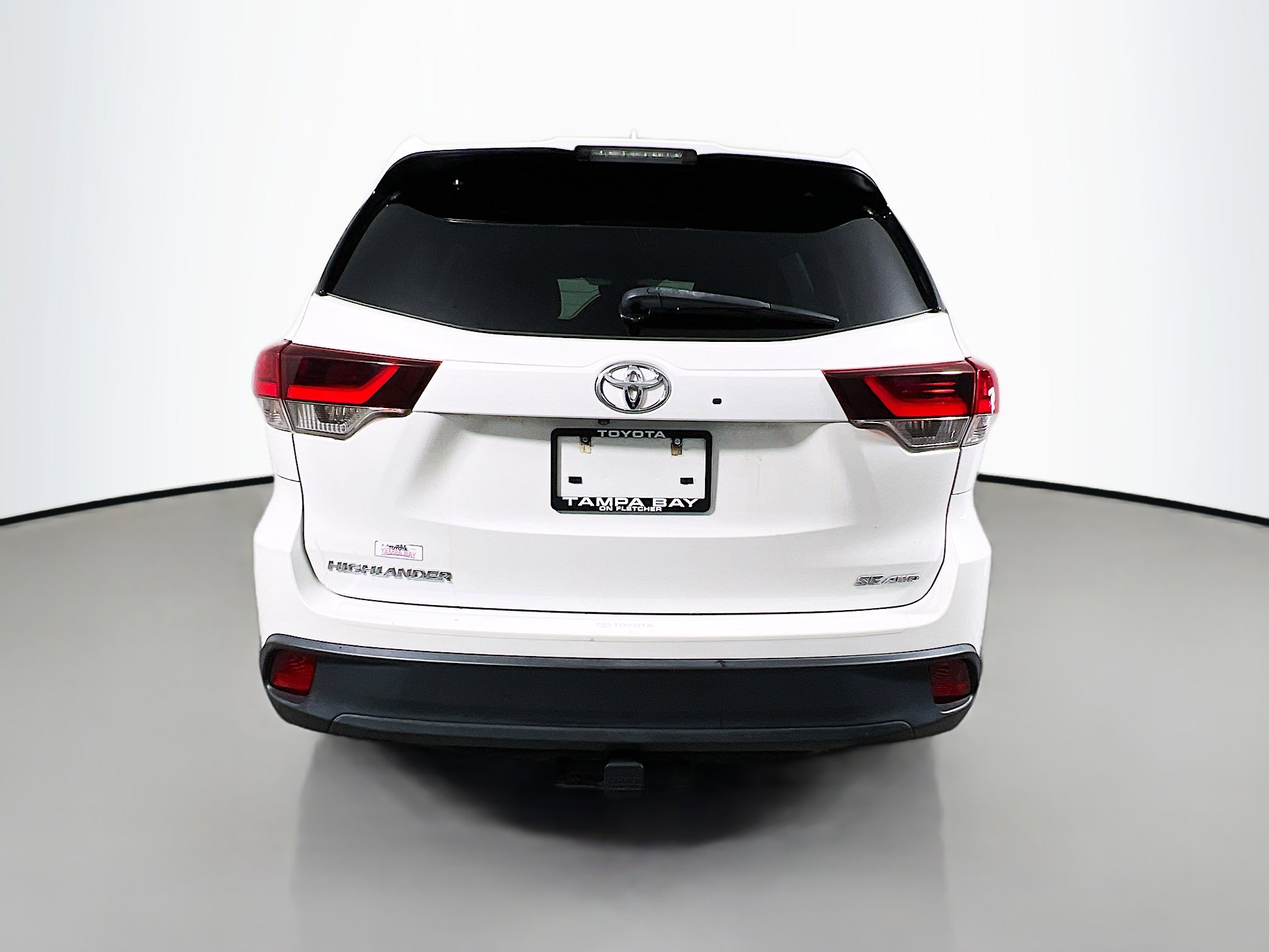 Used 2019 Toyota Highlander SE AWD/4WD image 6