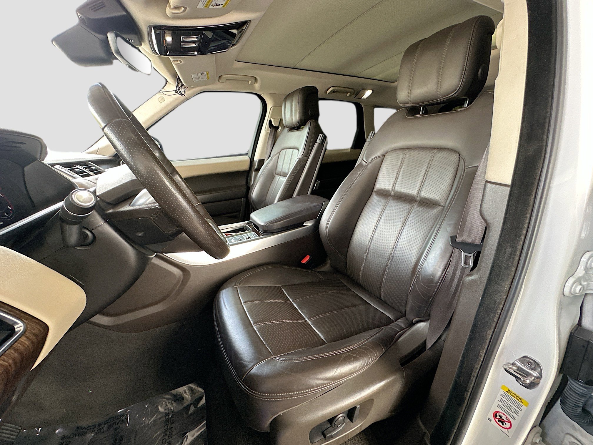 Used 2020 Land Rover Range Rover Sport HSE image 21