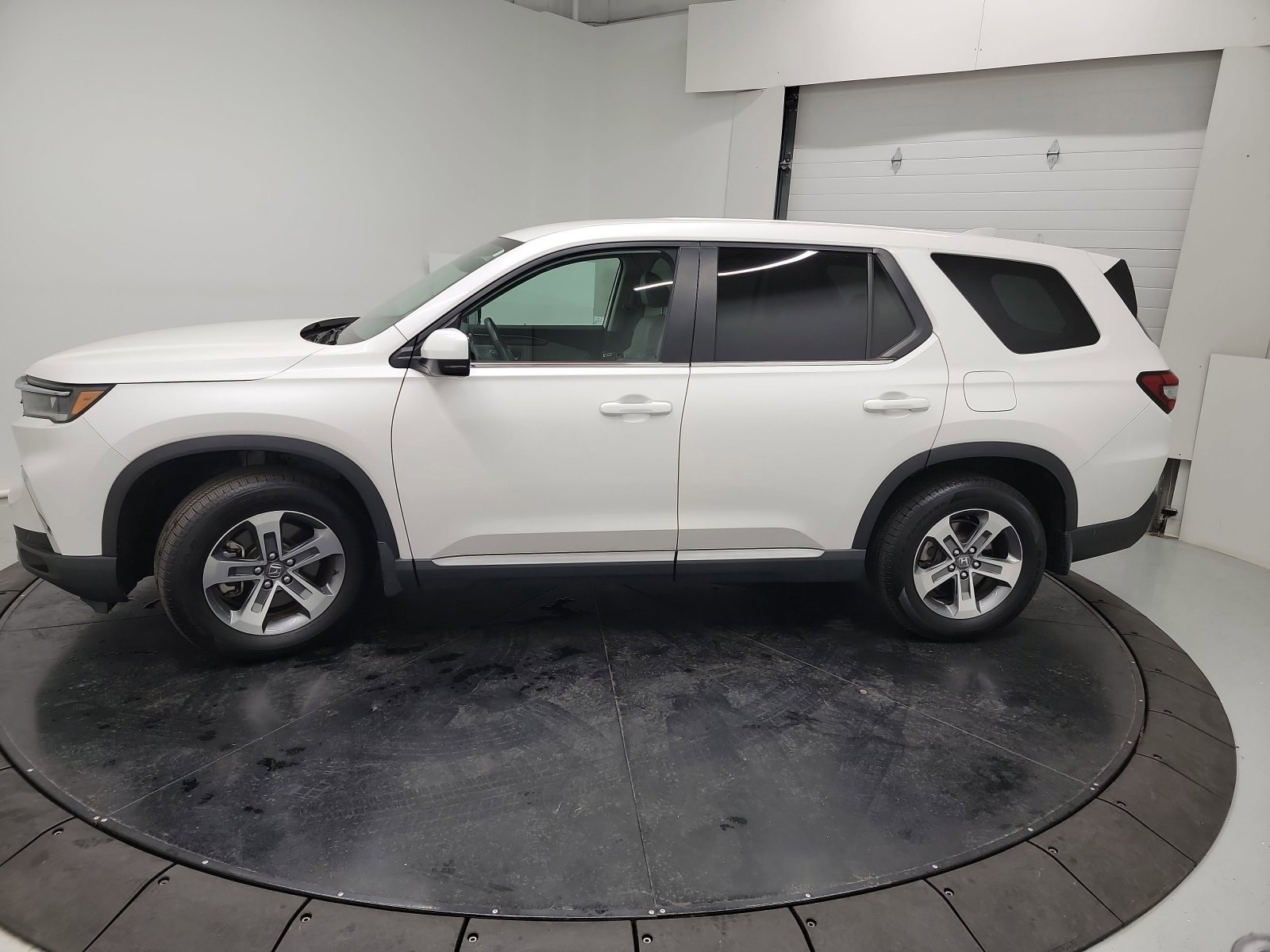 Certified 2025 Honda Pilot EX-L image 5