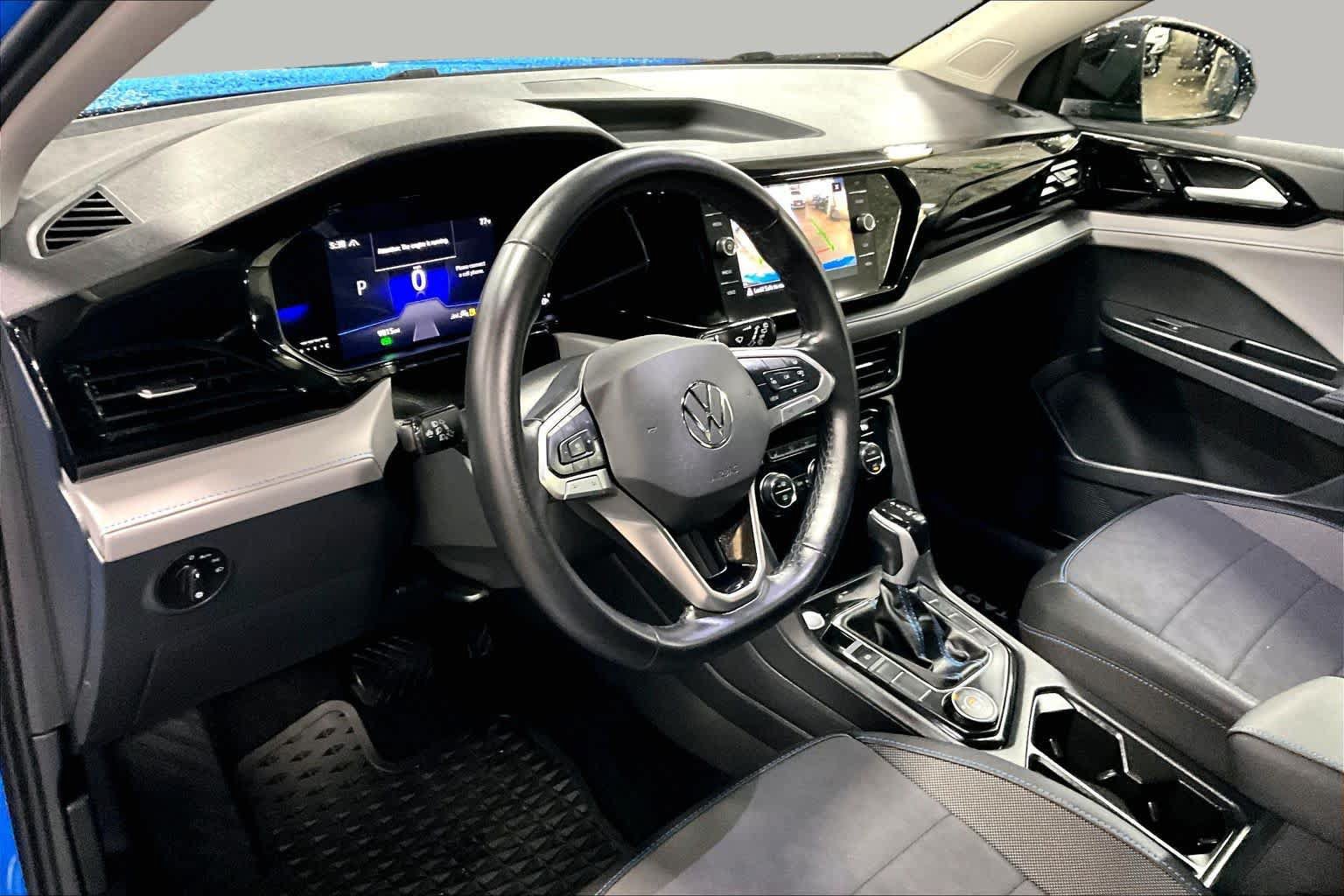Used 2024 Volkswagen Taos SE AWD/4WD image 17