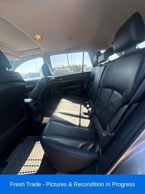 Used 2011 Subaru Outback 2.5i Limited w/ PWR Moonroof Pkg AWD/4WD image 20