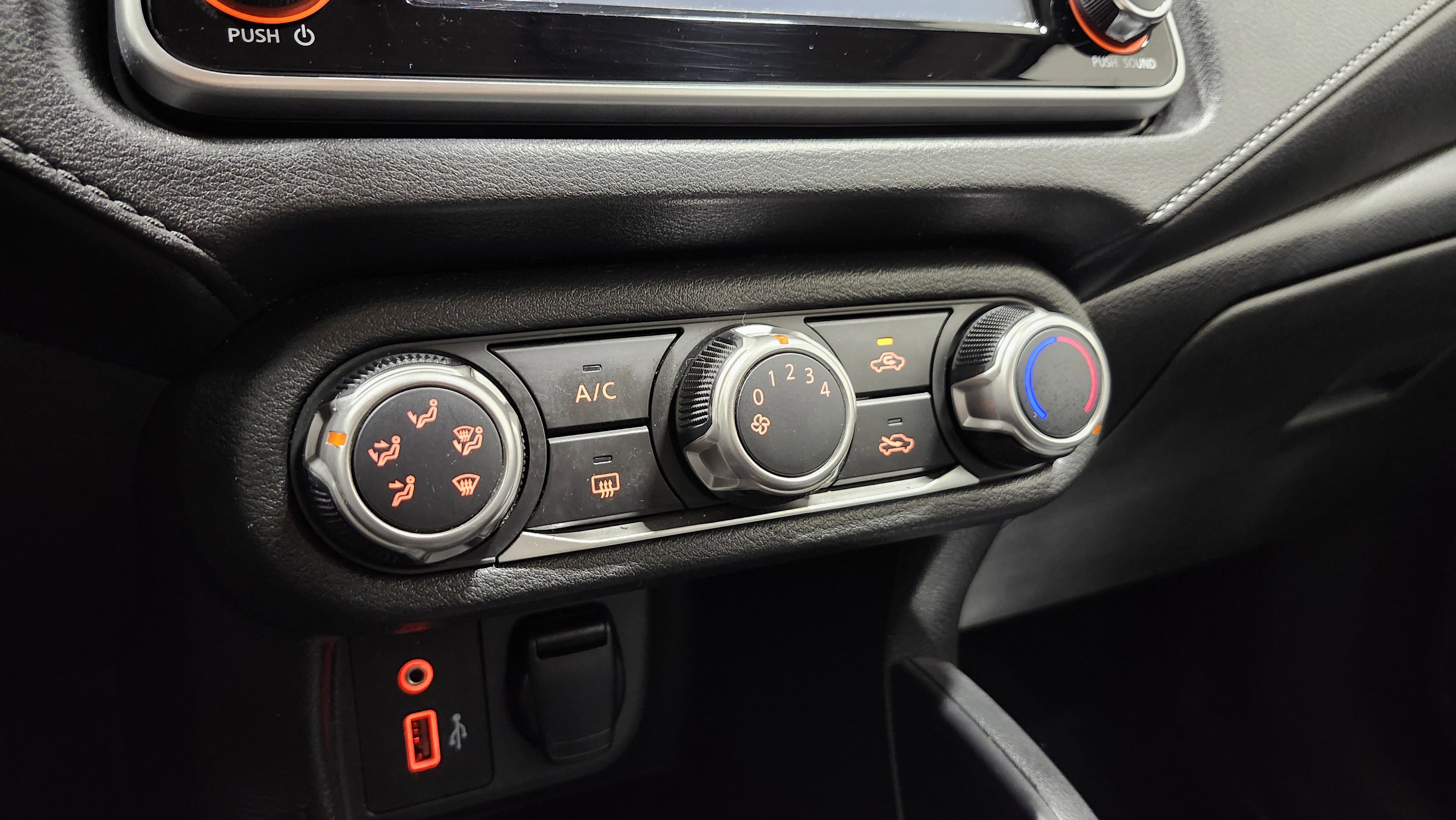 Used 2020 Nissan Versa S image 27