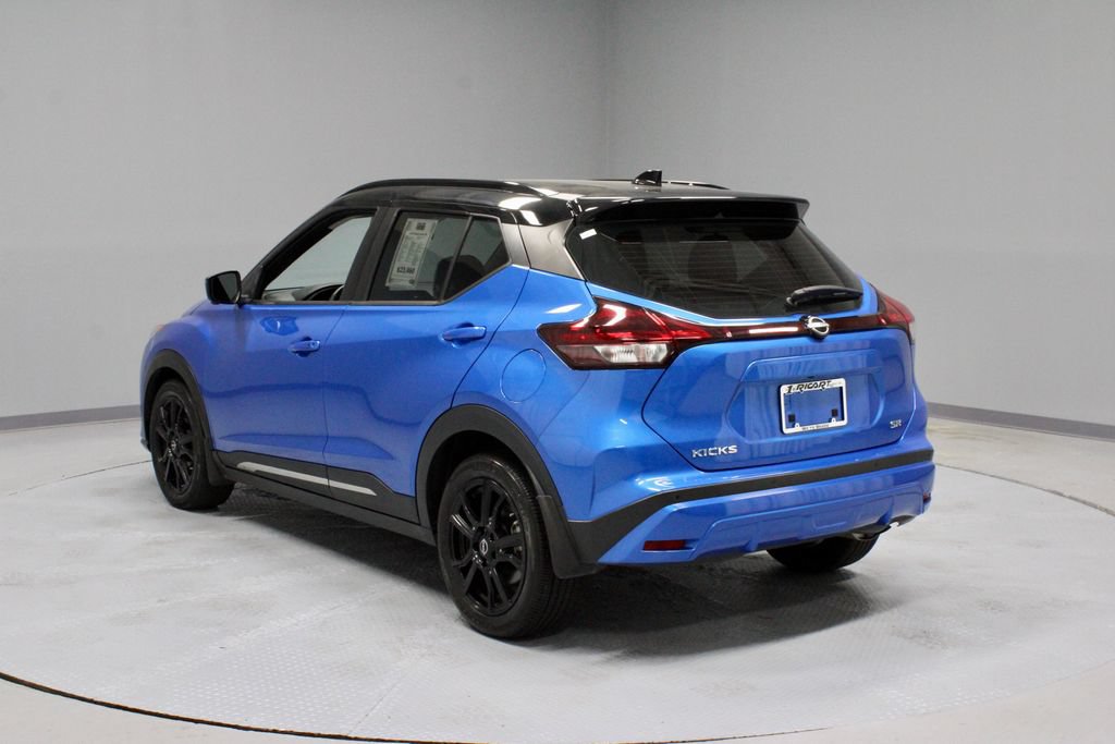 Certified 2023 Nissan Kicks SR w/ SR Premium Package FWD image 5