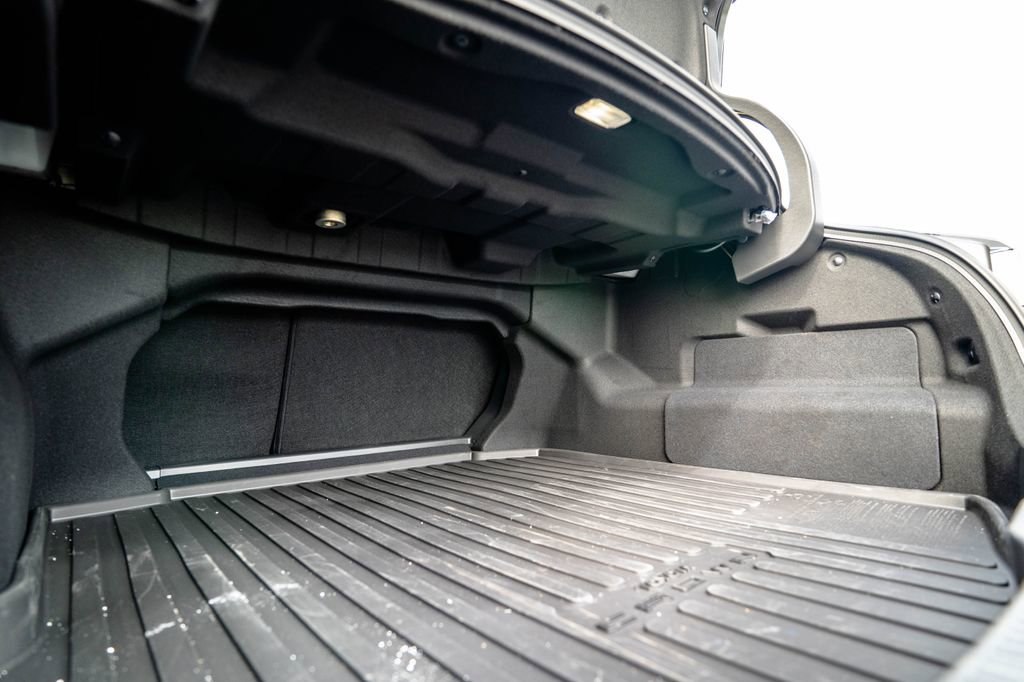 Used 2026 Toyota Crown Limited w/ Advanced Technology Package image 34