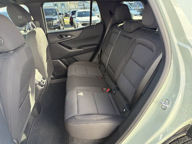 Used 2025 Chevrolet Equinox LT w/ Safety and Technology Package FWD image 31