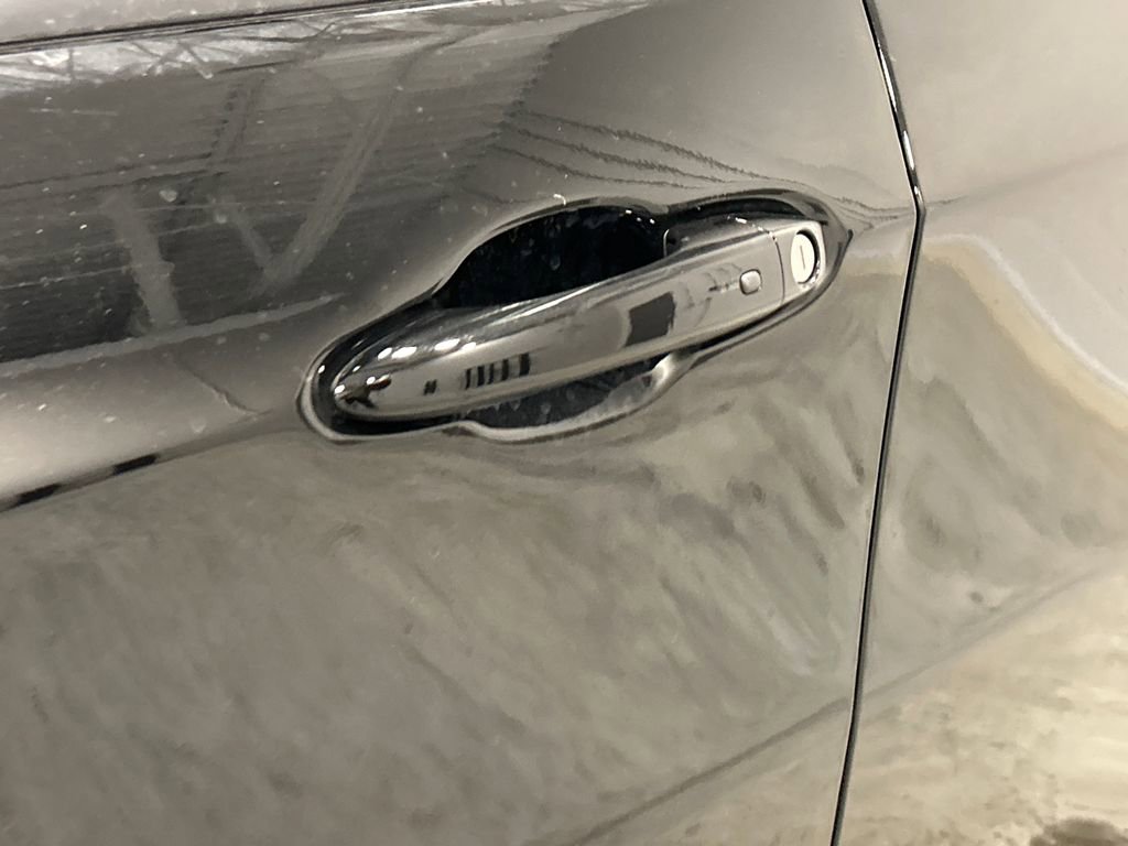 New 2026 Jeep Compass Latitude image 13