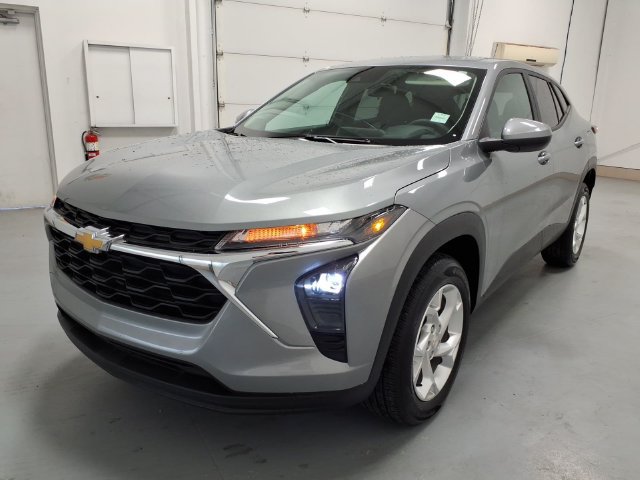 Certified 2024 Chevrolet Trax LS w/ LS Convenience Package FWD image 7