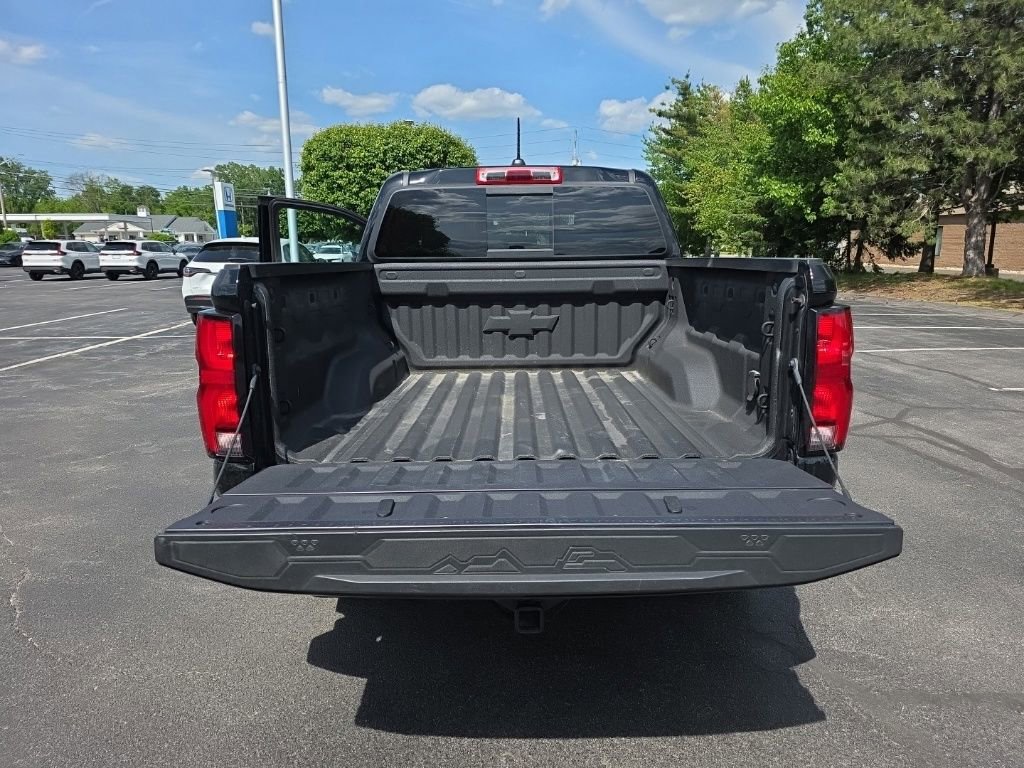 Used 2024 Chevrolet Colorado Z71 w/ Z71 Convenience Package 2 AWD/4WD image 30