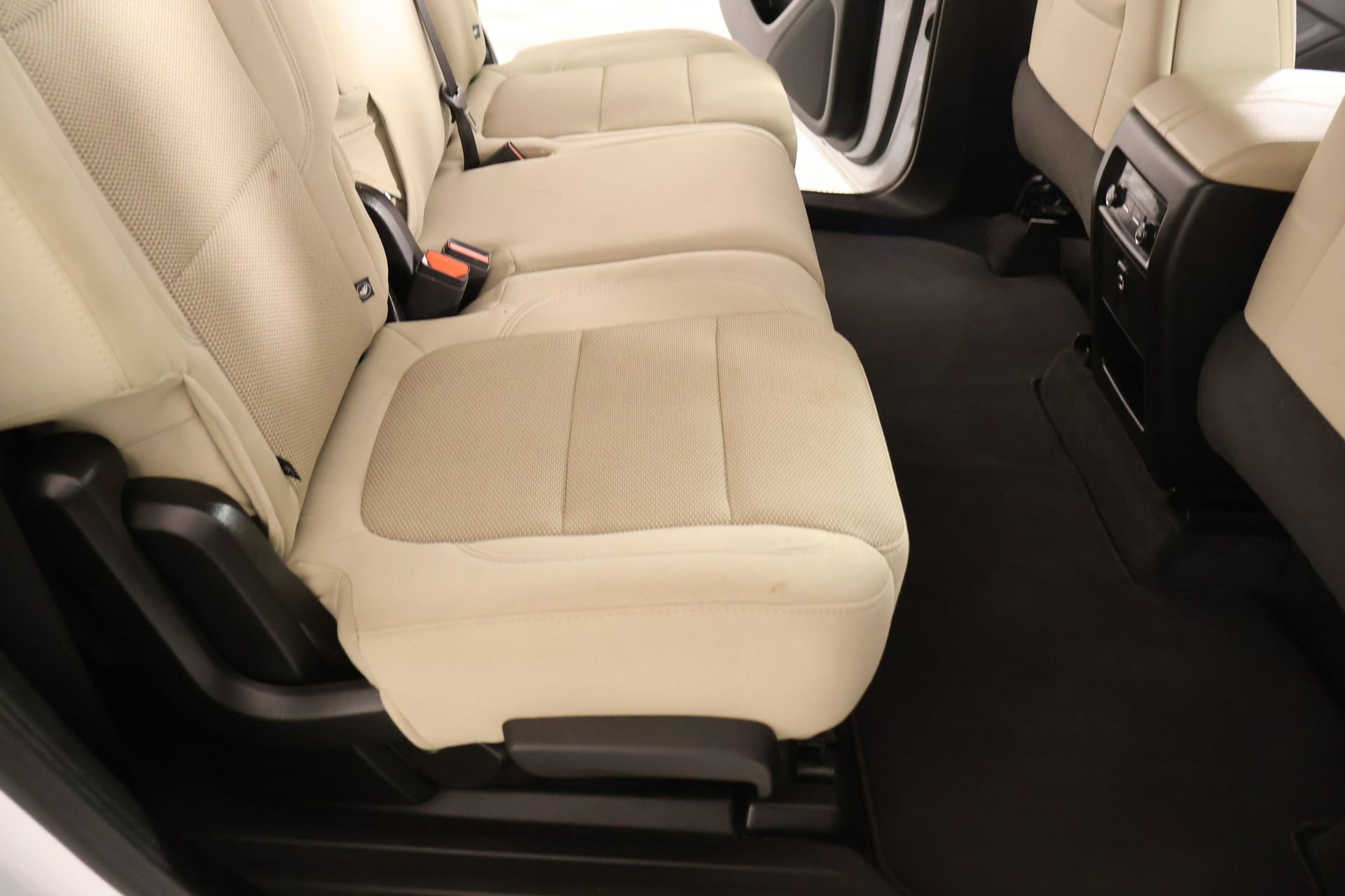 Used 2023 Chevrolet Traverse LS w/ Safety Package image 15