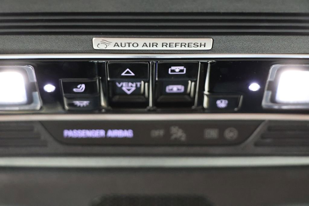 Used 2025 Lincoln Navigator Reserve AWD/4WD image 31