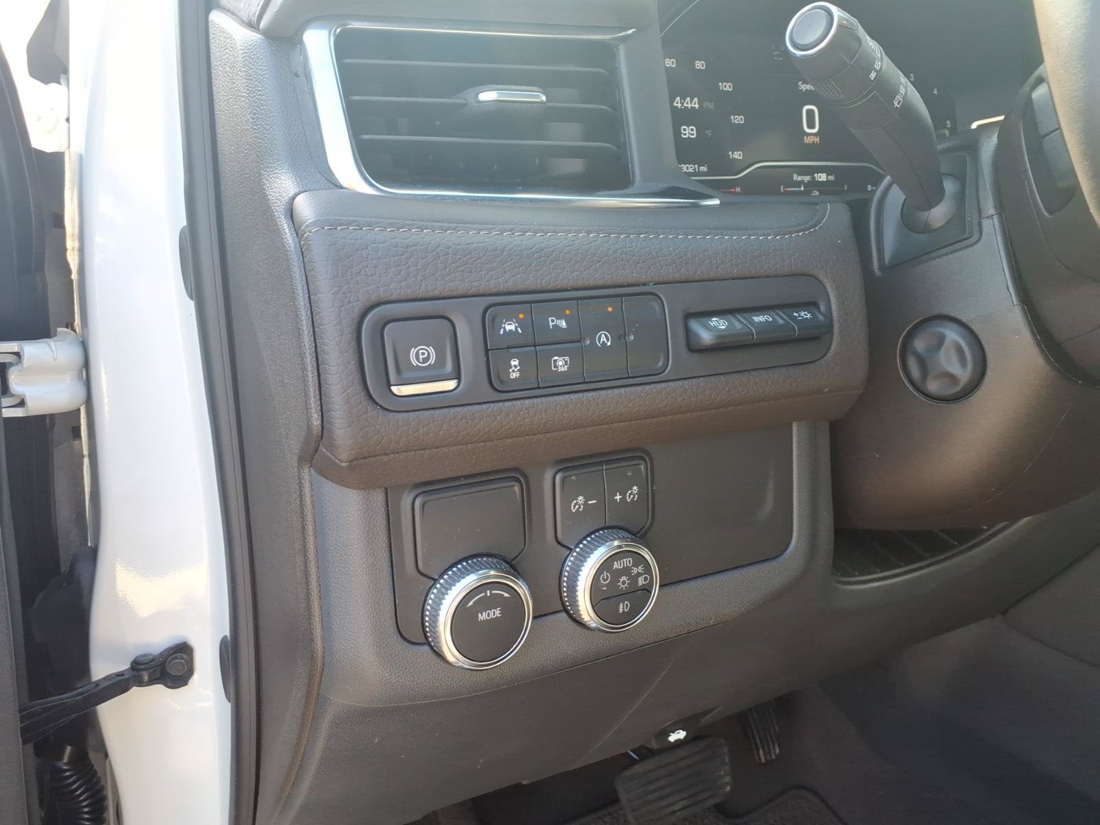 Used 2023 GMC Yukon Denali RWD image 10