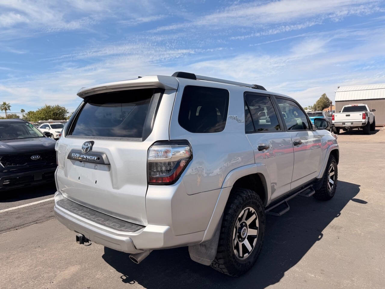 Used 2018 Toyota 4Runner TRD Off-Road image 11