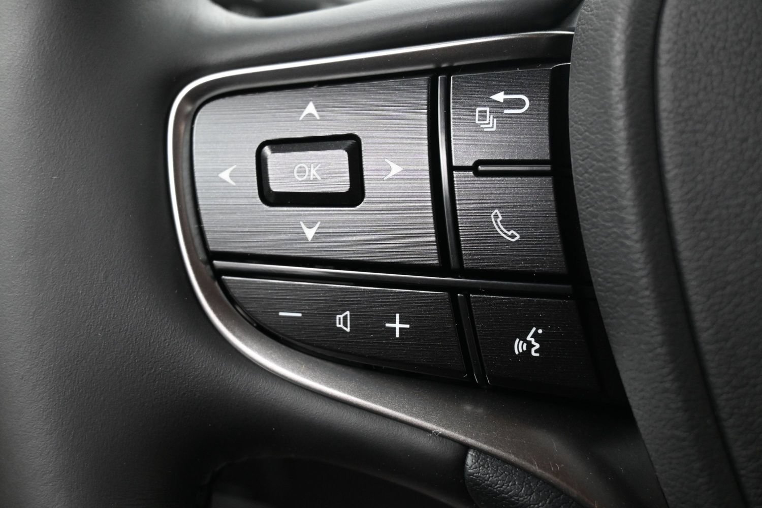 Used 2023 Lexus ES 250 w/ Premium Package AWD/4WD image 28