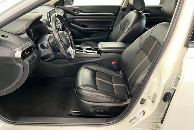 Used 2023 Nissan Altima 2.5 SR image 17