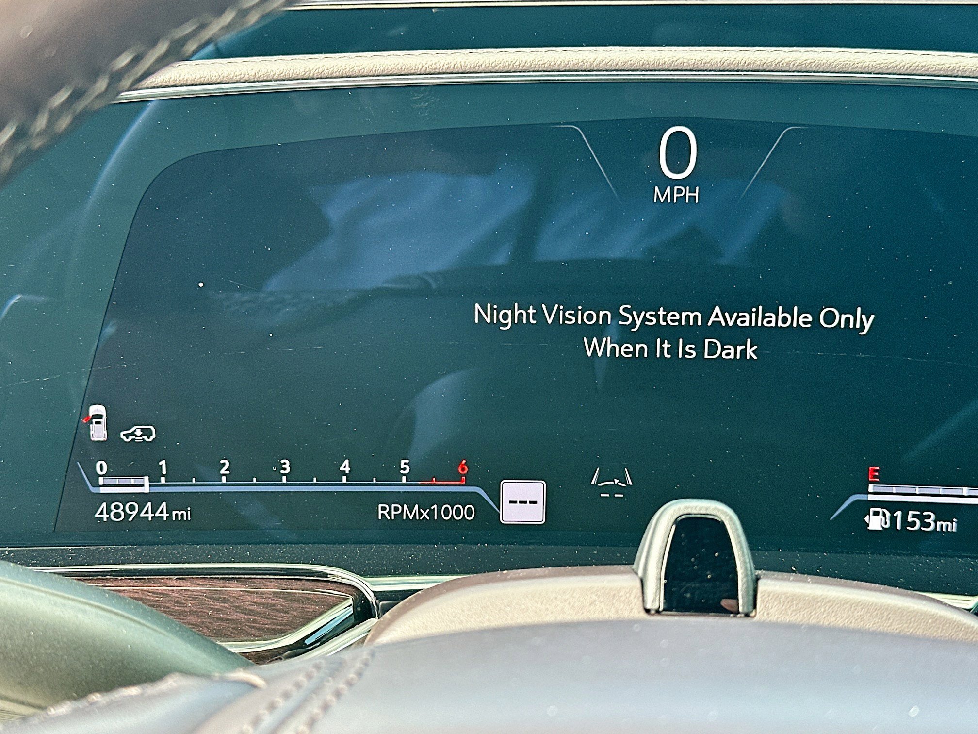 Used 2022 Cadillac Escalade ESV Sport Platinum w/ LPO, ONYX Package image 12