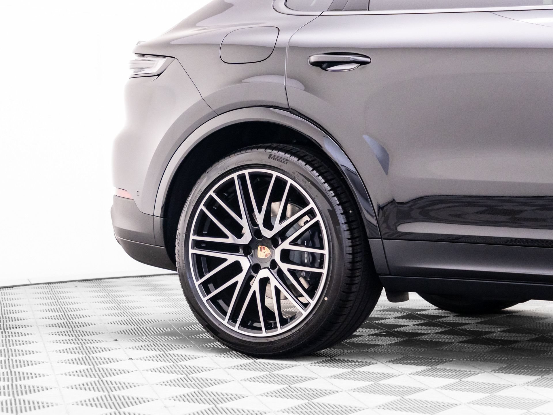 New 2026 Porsche Cayenne Coupe AWD/4WD image 36