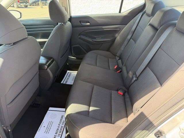Used 2020 Nissan Altima 2.5 S FWD image 13