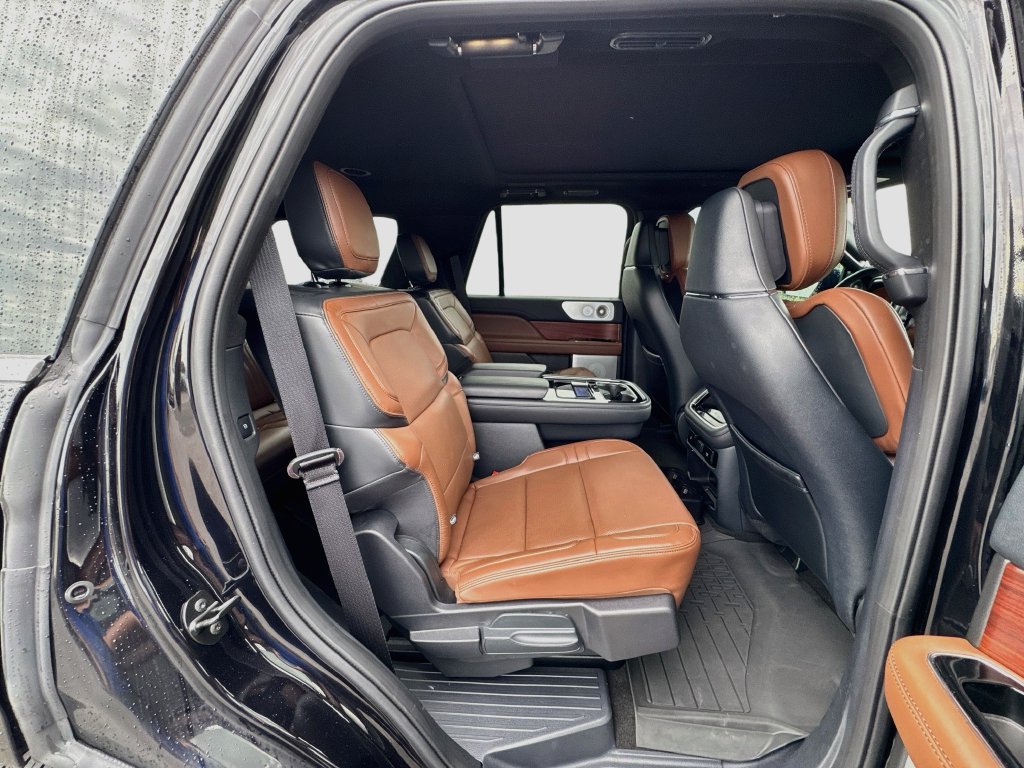 Used 2023 Lincoln Navigator Reserve AWD/4WD image 30