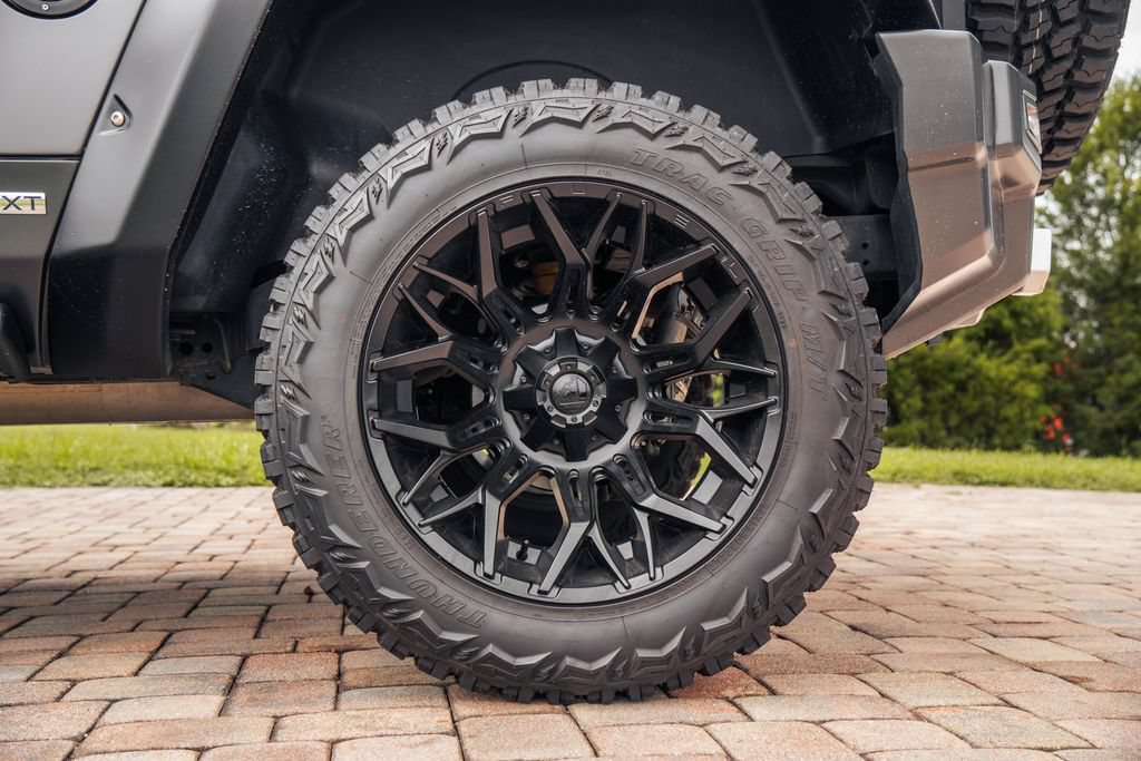 Used 2017 Jeep Wrangler Unlimited Sport w/ Quick Order Package 24S AWD/4WD image 16
