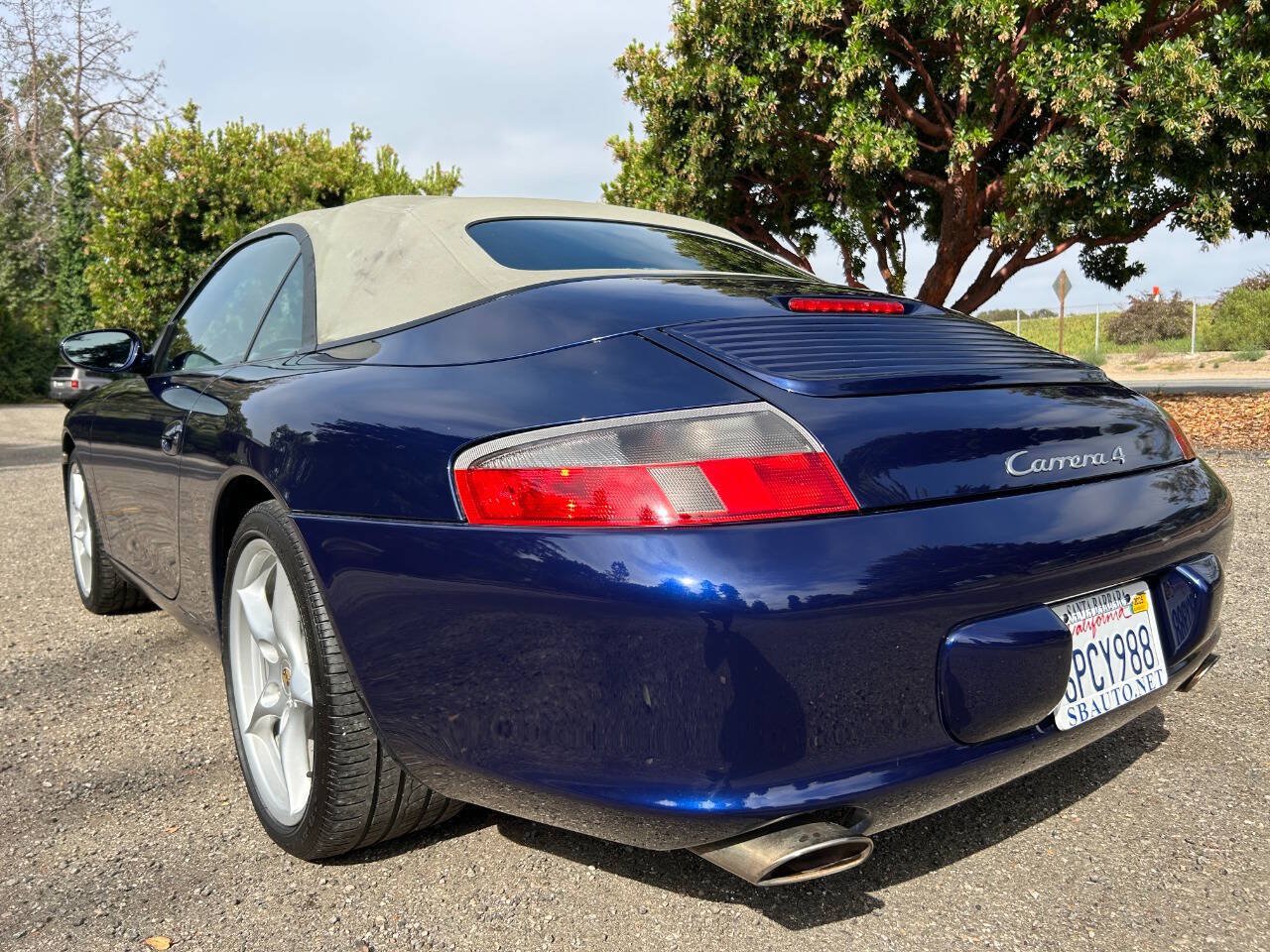Used 2003 Porsche 911 Carrera 4 AWD/4WD image 23