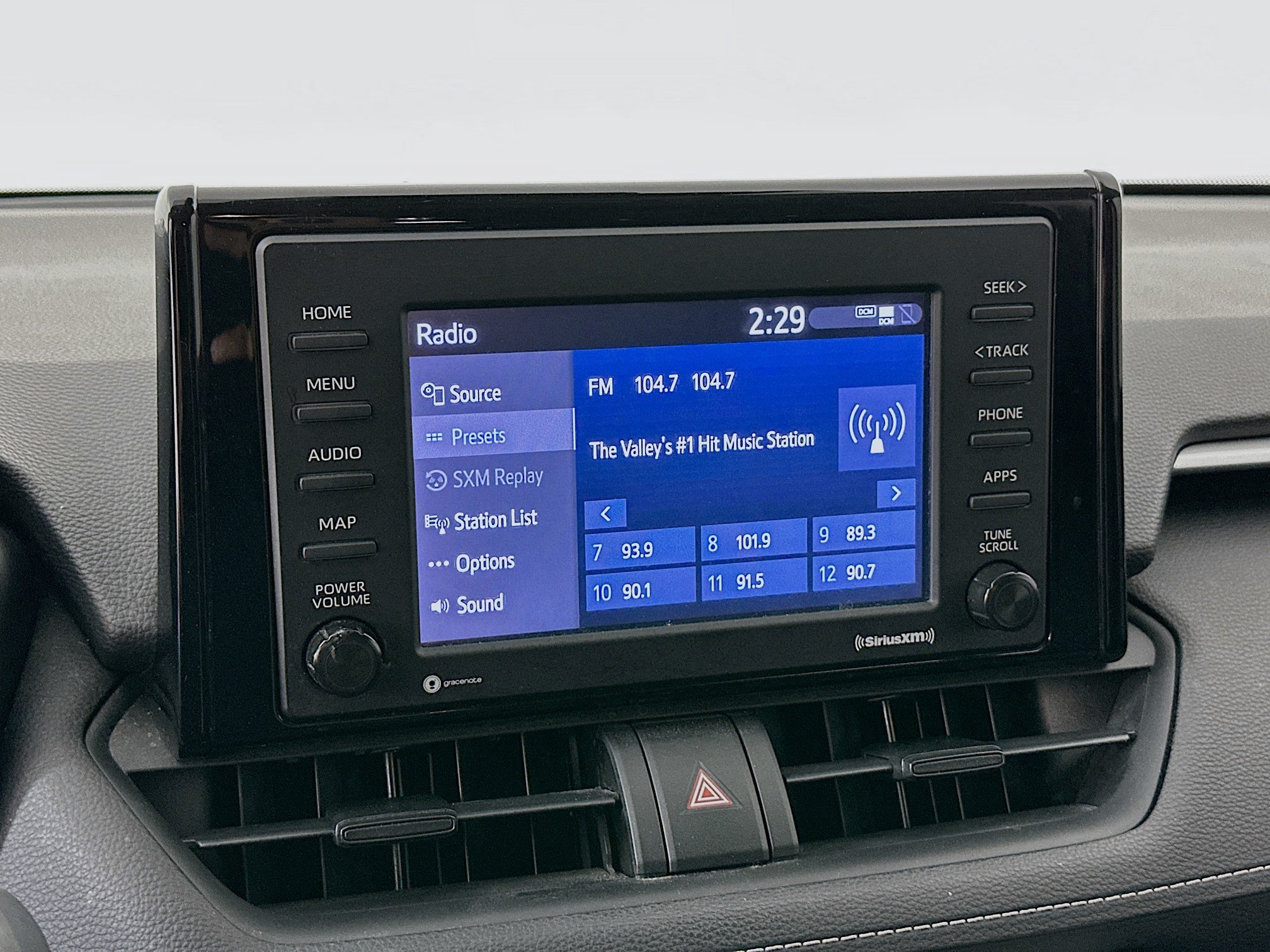 Used 2021 Toyota RAV4 XLE w/ XLE Grade Weather Package FWD image 21