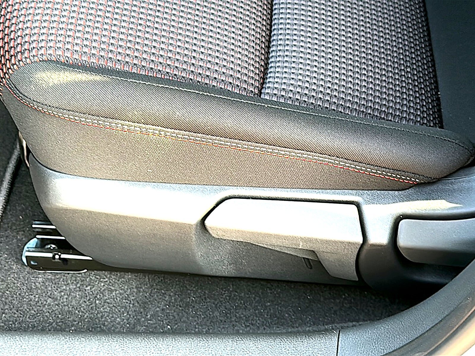 New 2026 Nissan Sentra SR w/ SR All Weather Package FWD image 12