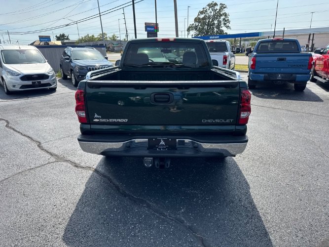 Used 2005 Chevrolet Silverado 1500 LS w/ Light Duty Power Package RWD image 4