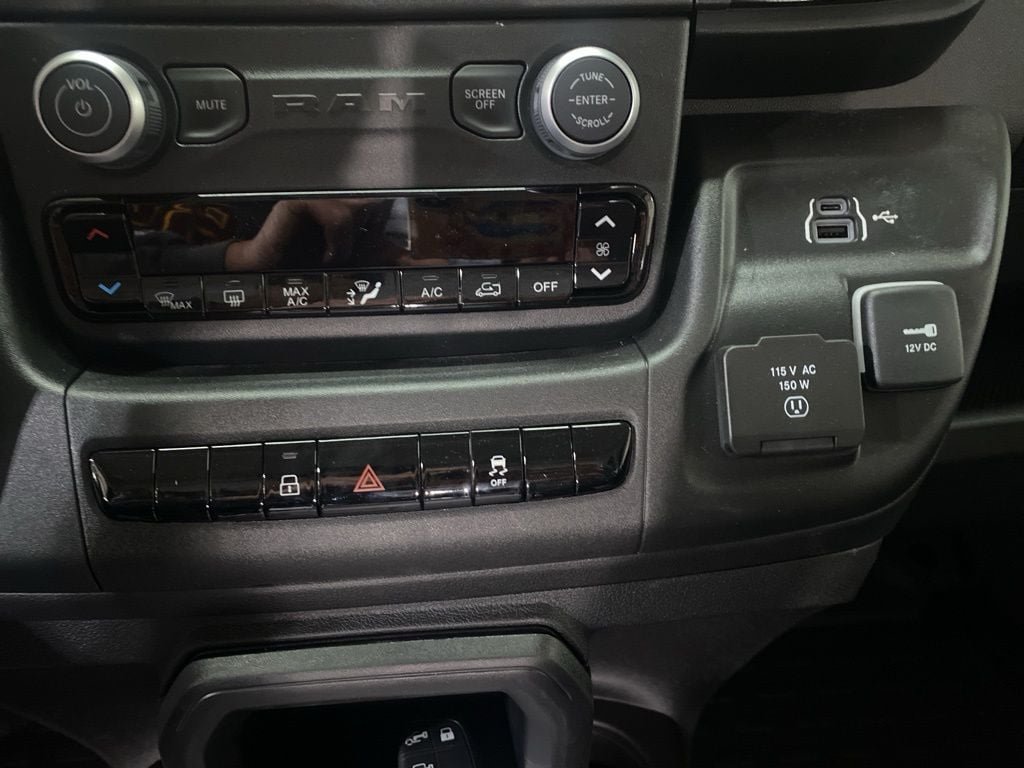 New 2025 RAM ProMaster 1500 w/ Convenience Group FWD image 8