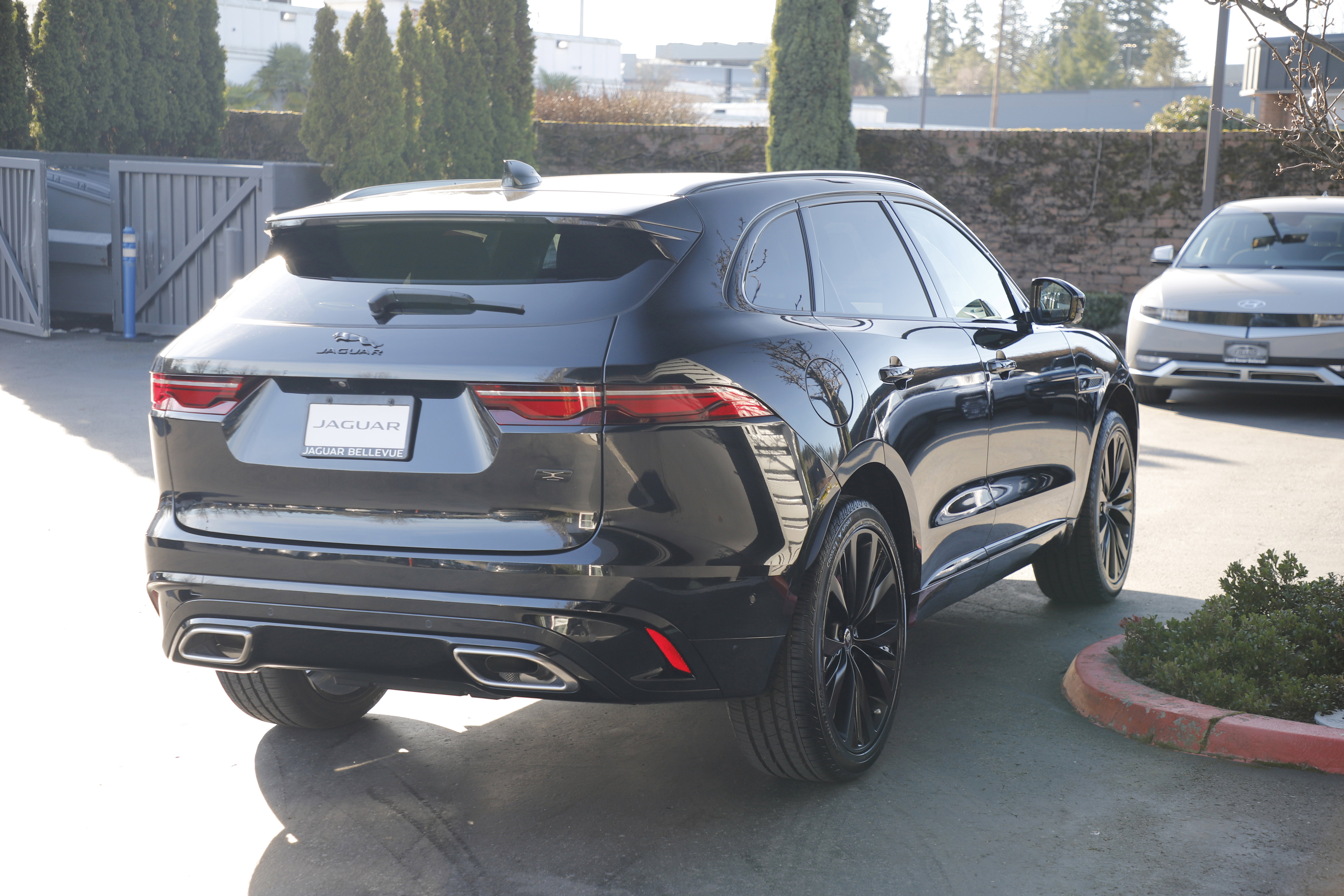 New 2026 Jaguar F-PACE R-Dynamic S image 8