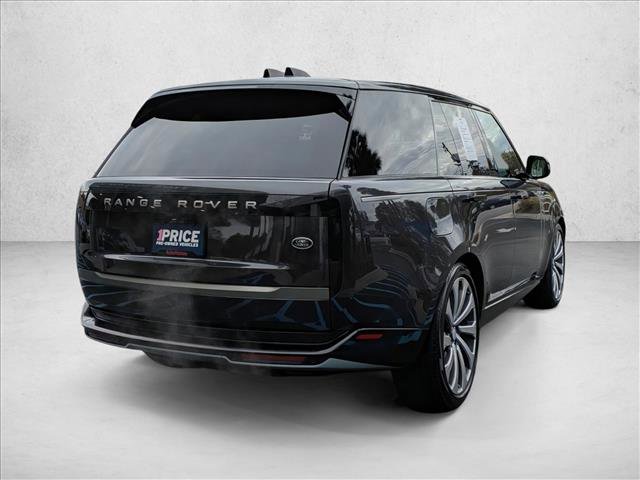 Certified 2023 Land Rover Range Rover SE image 5