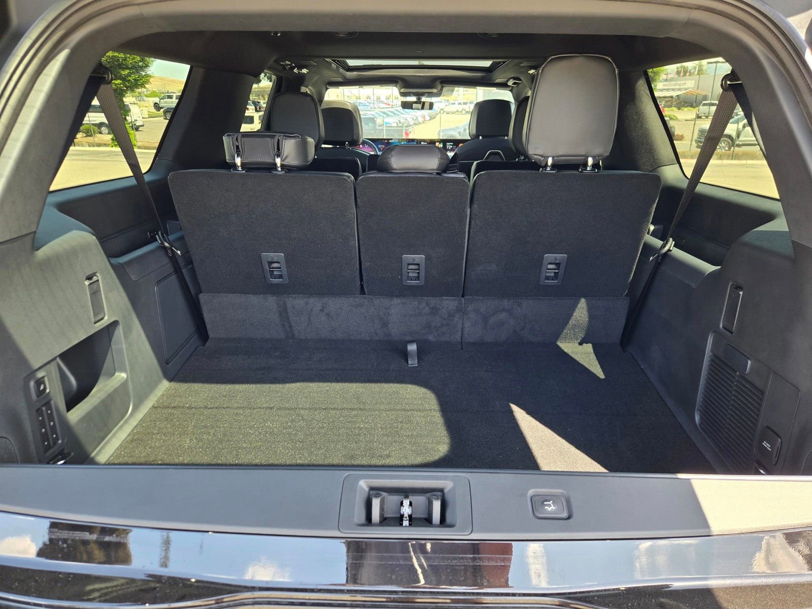 New 2026 Lincoln Navigator L Reserve AWD/4WD image 12