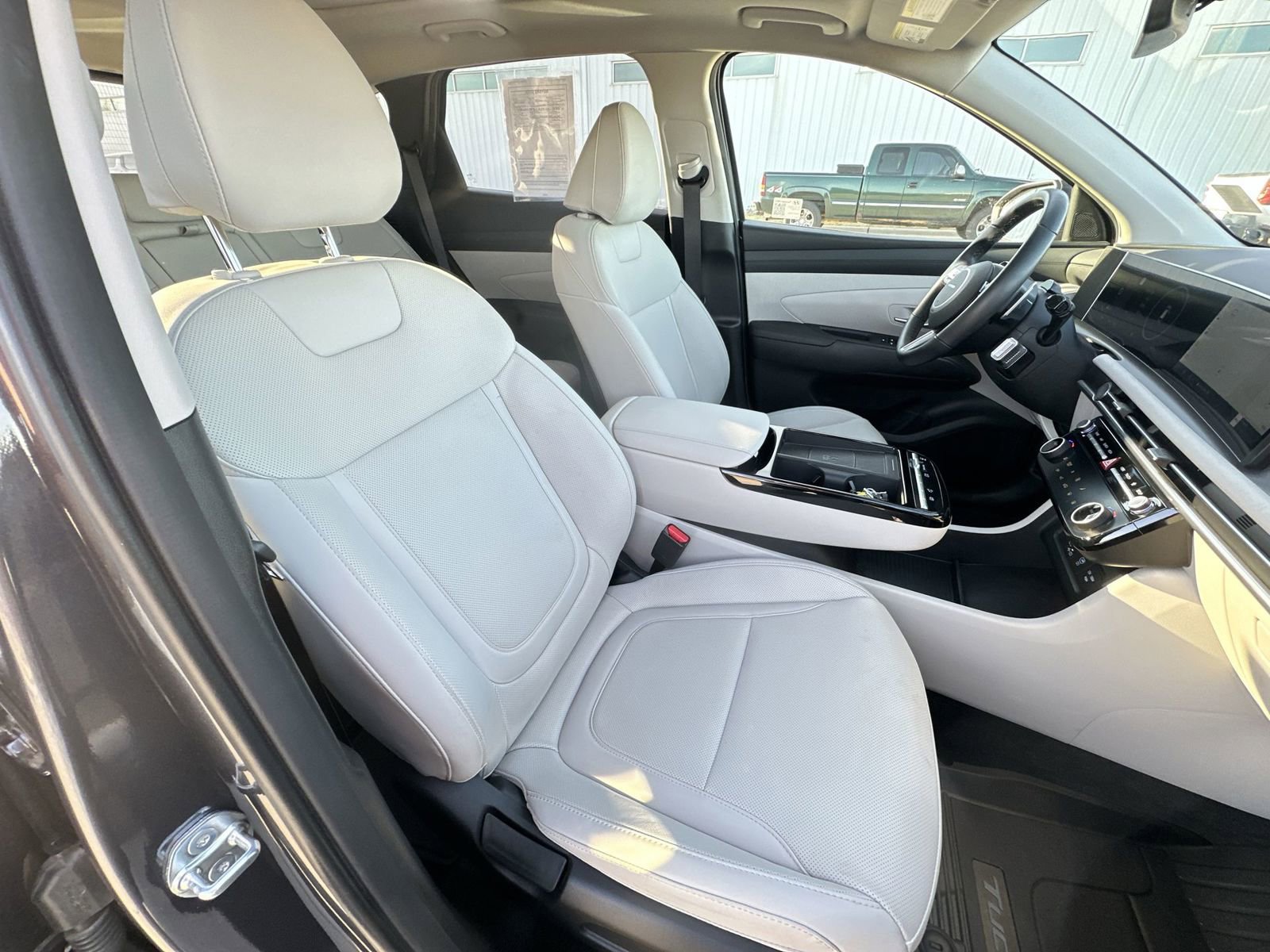 Used 2025 Hyundai Tucson SEL image 29