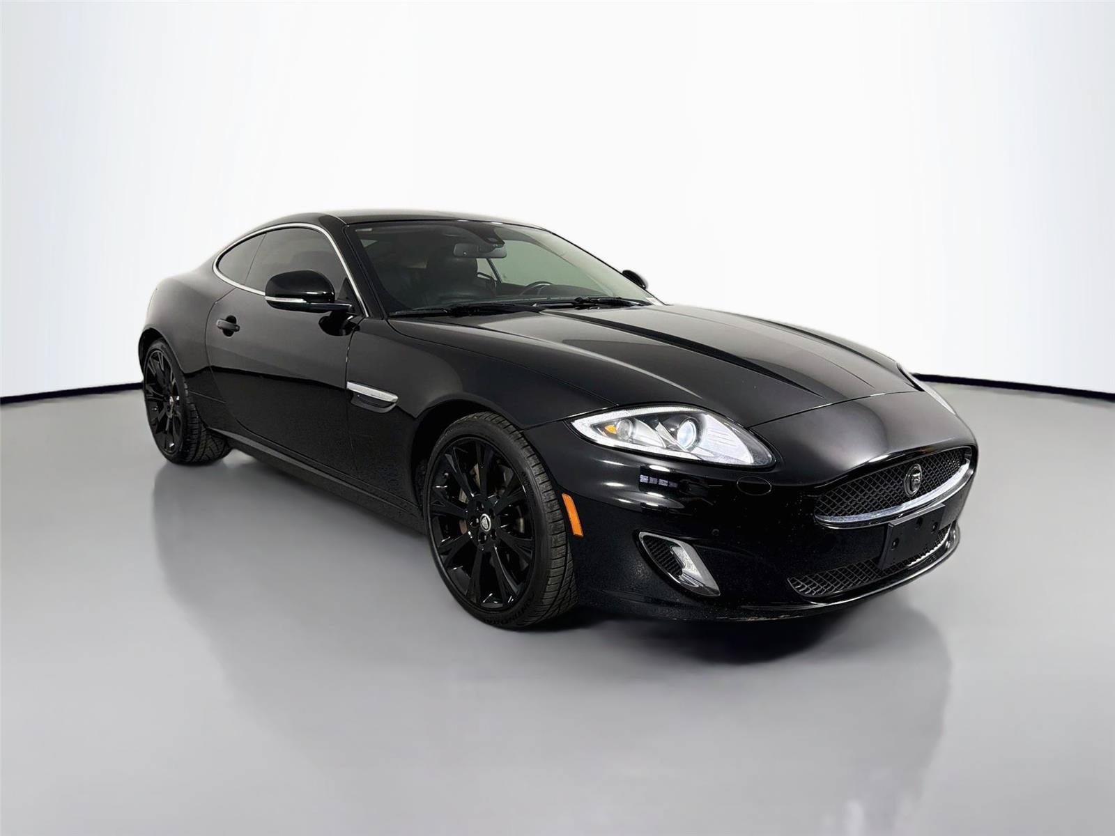 Used 2013 Jaguar XK Coupe RWD image 3