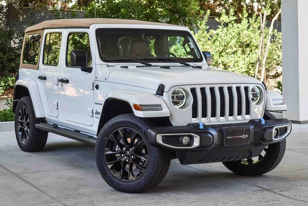 Used 2022 Jeep Wrangler Unlimited Sahara w/ Safety Group