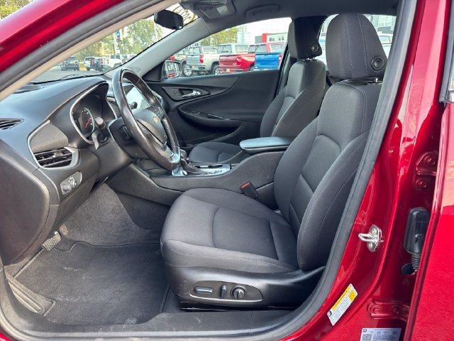 Used 2022 Chevrolet Malibu RS FWD image 9