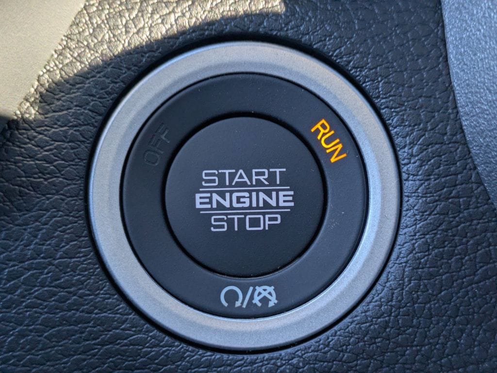 New 2026 RAM 3500 Laramie AWD/4WD image 33