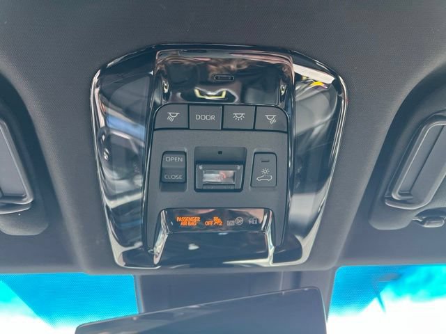 Used 2021 Toyota Venza Limited w/ Advanced Technology Package AWD/4WD image 25