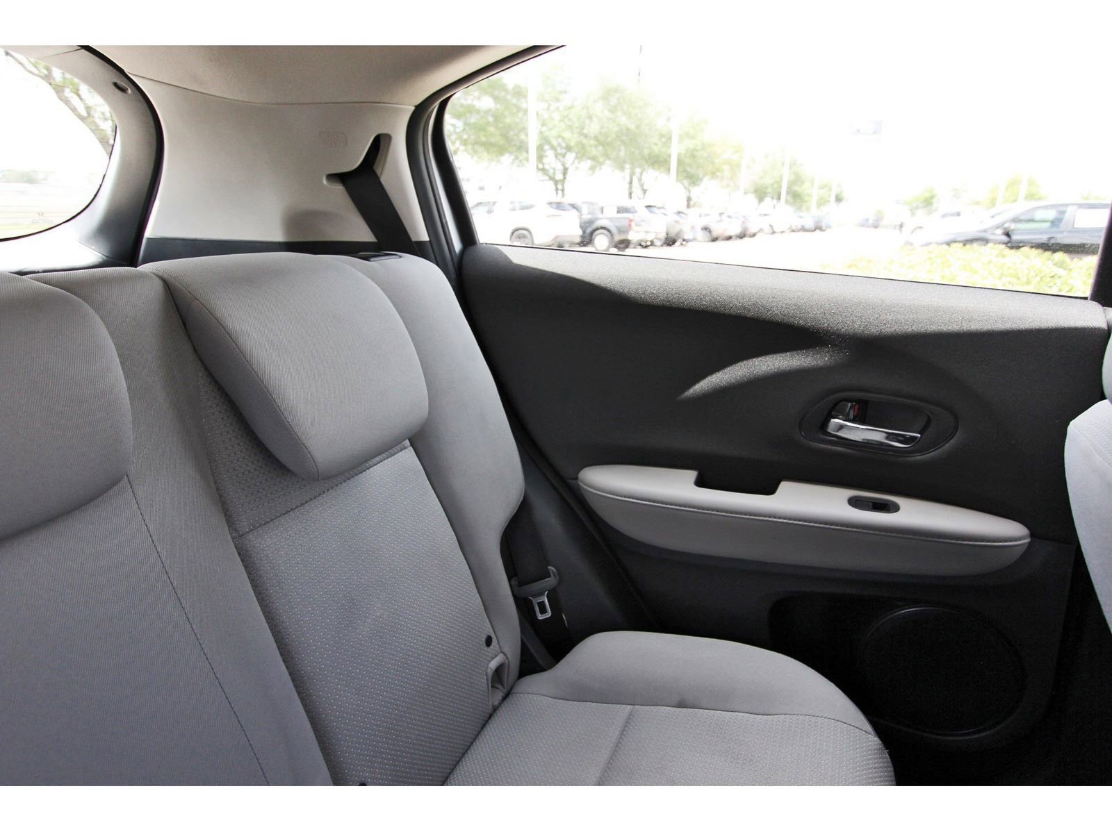 Used 2022 Honda HR-V LX image 12