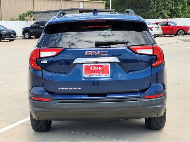 Used 2022 GMC Terrain SLE w/ Driver Convenience Package FWD image 6