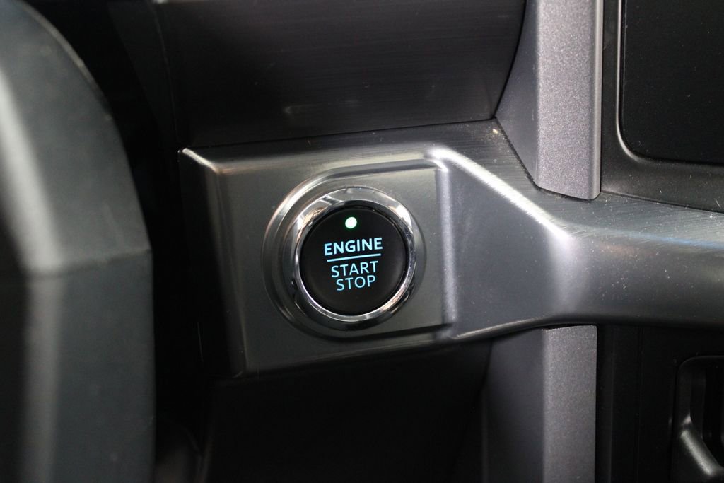 Used 2023 Ford F150 Lariat image 29
