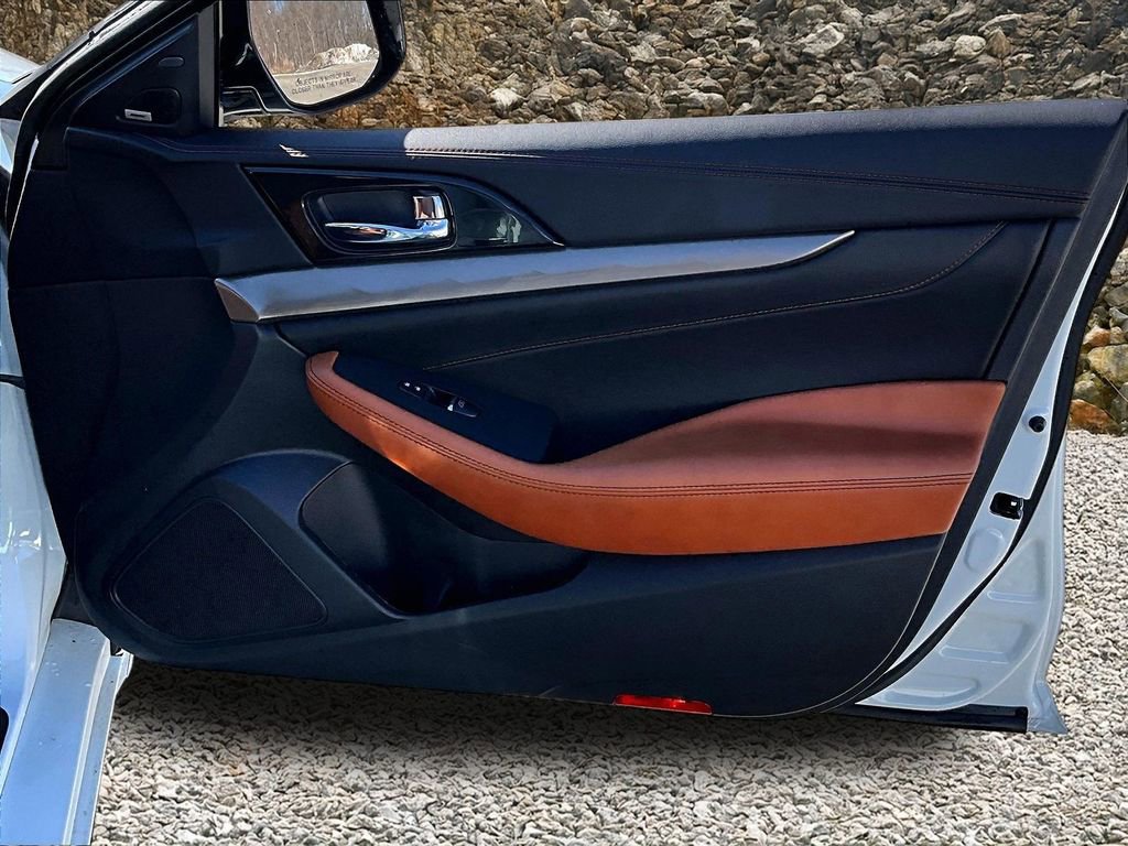 Used 2020 Nissan Maxima Platinum w/ Reserve Package FWD image 21