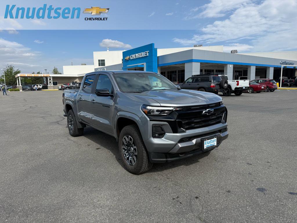 Used 2024 Chevrolet Colorado Z71 w/ Safety Package AWD/4WD image 1
