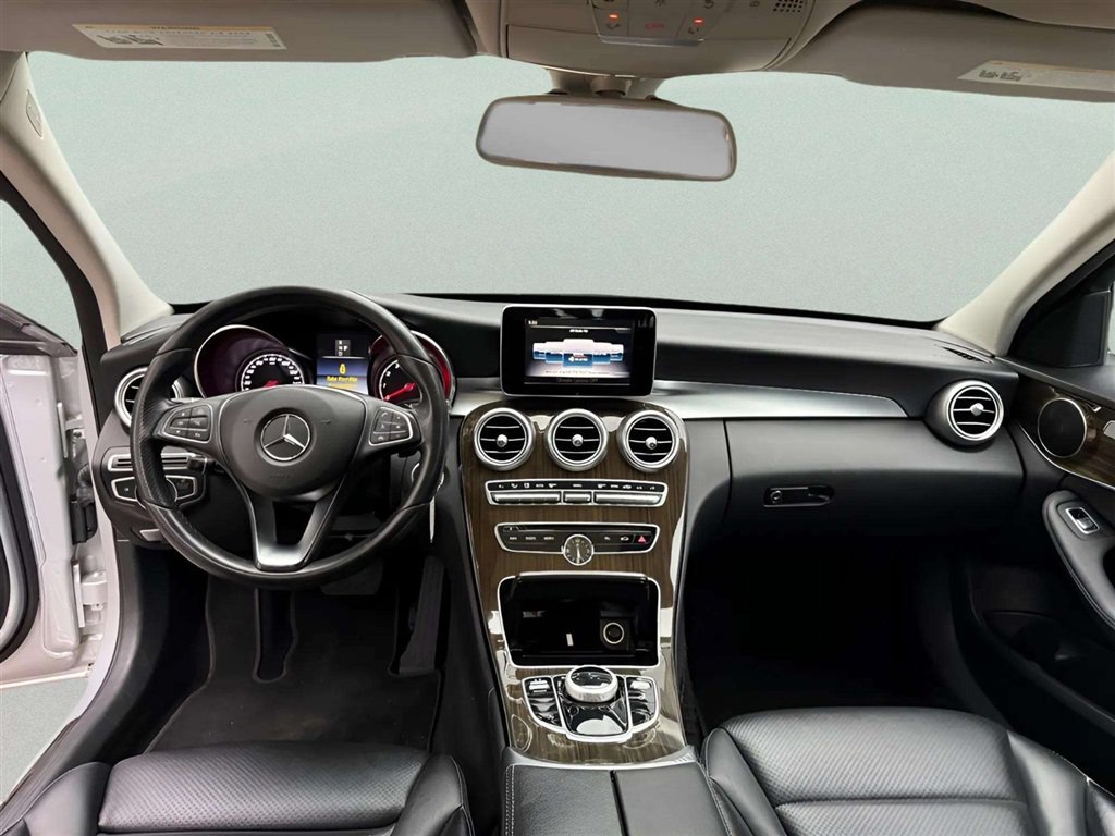 Used 2018 Mercedes-Benz C 300 4MATIC Sedan image 18