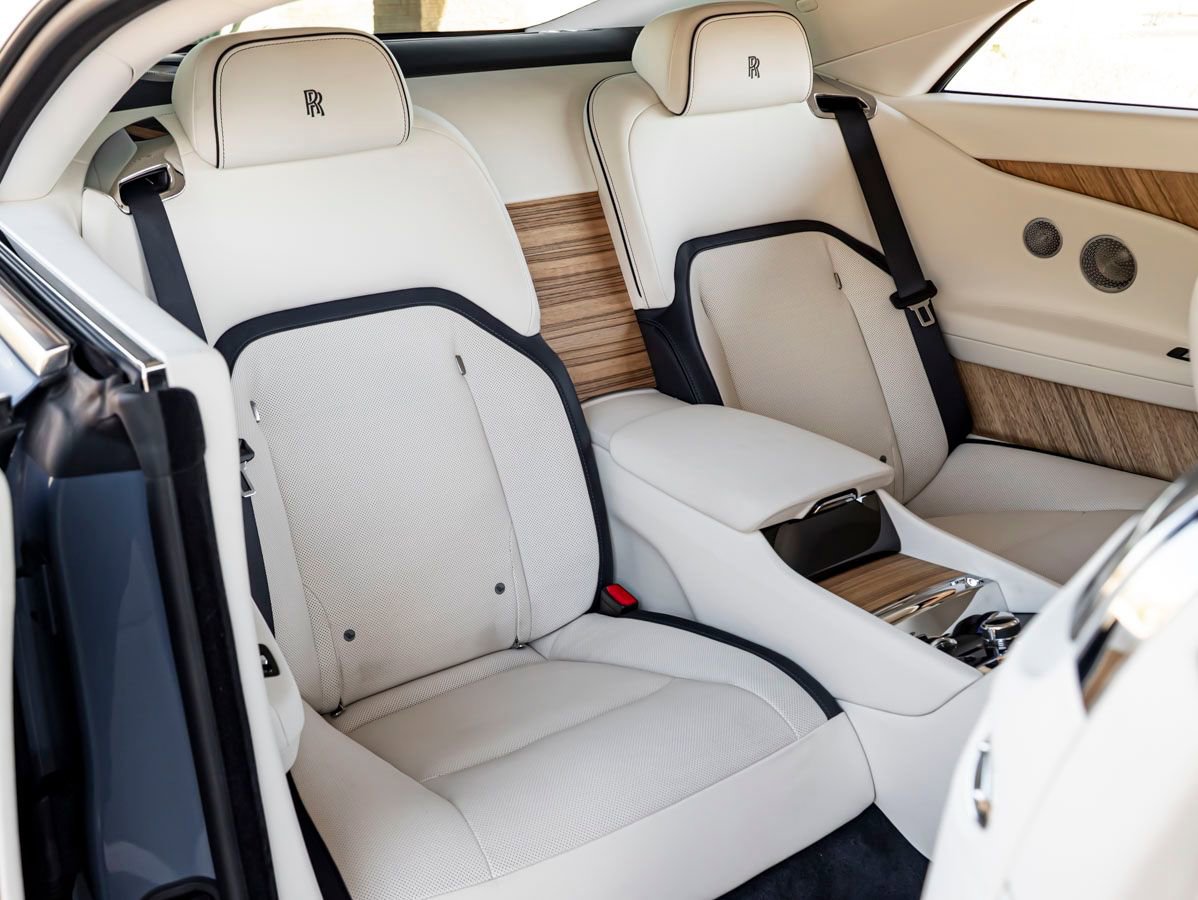 Certified 2025 Rolls-Royce Spectre image 26