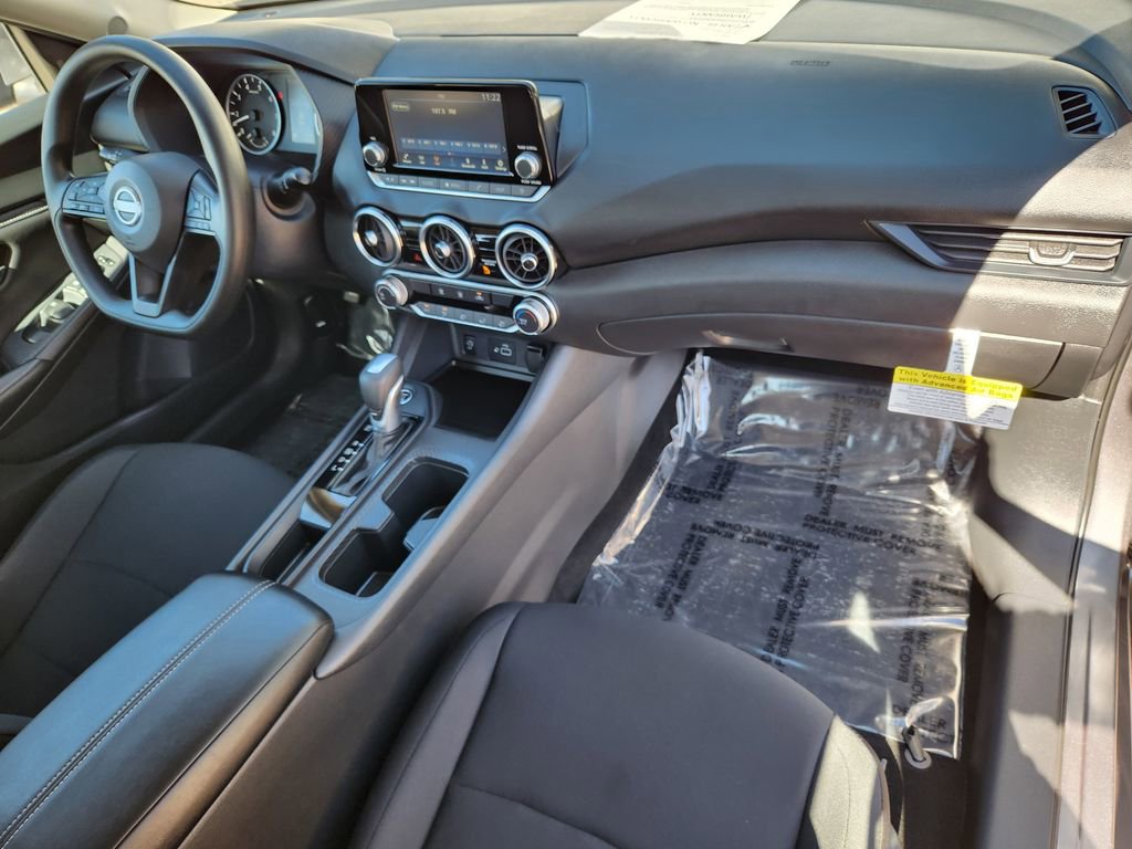 Used 2025 Nissan Sentra S image 15