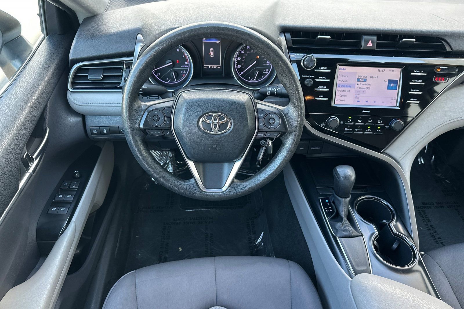 Used 2020 Toyota Camry LE FWD image 15