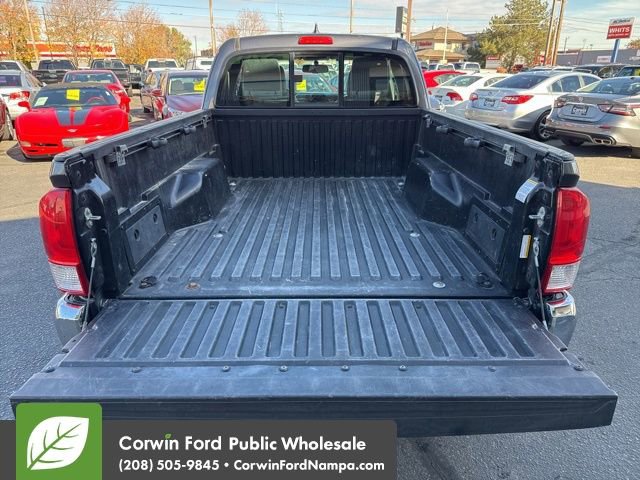 Used 2016 Toyota Tacoma SR5 image 32