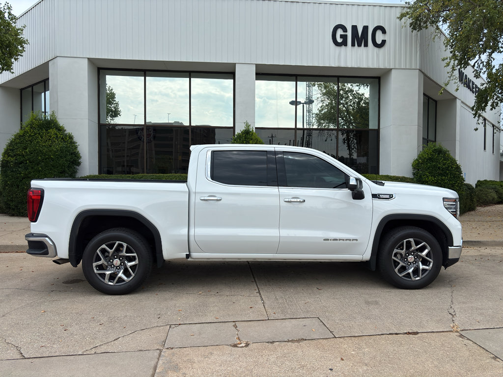 Used 2023 GMC Sierra 1500 SLT w/ SLT Convenience Package RWD image 9